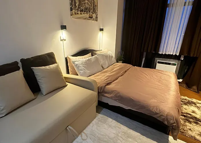 Apartahotel Alegria At The Gramercy Residences In Poblacion Makati Manila